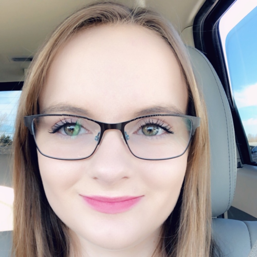 Meet your Posher, Megan